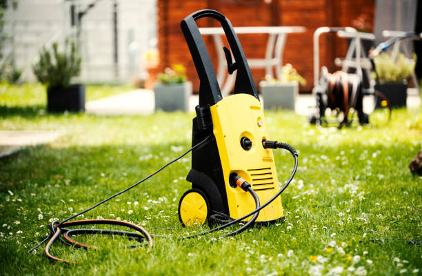 Spring Cleaning in Shelton, NE